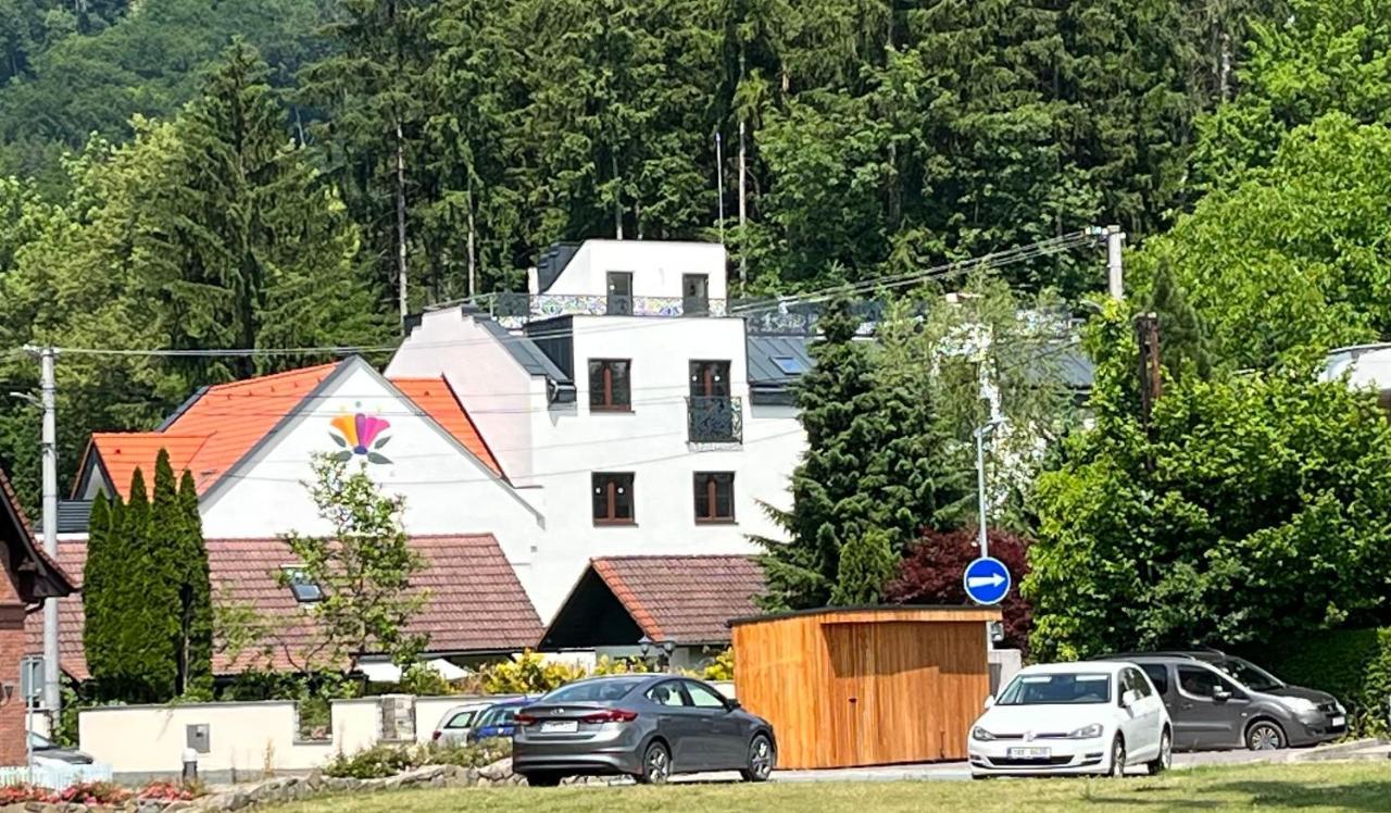 Floravilla Rajecke Teplice Bagian luar foto